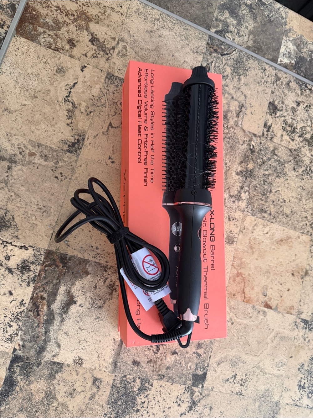 Black Ionic Blowout Thermal Brush – Unbranded